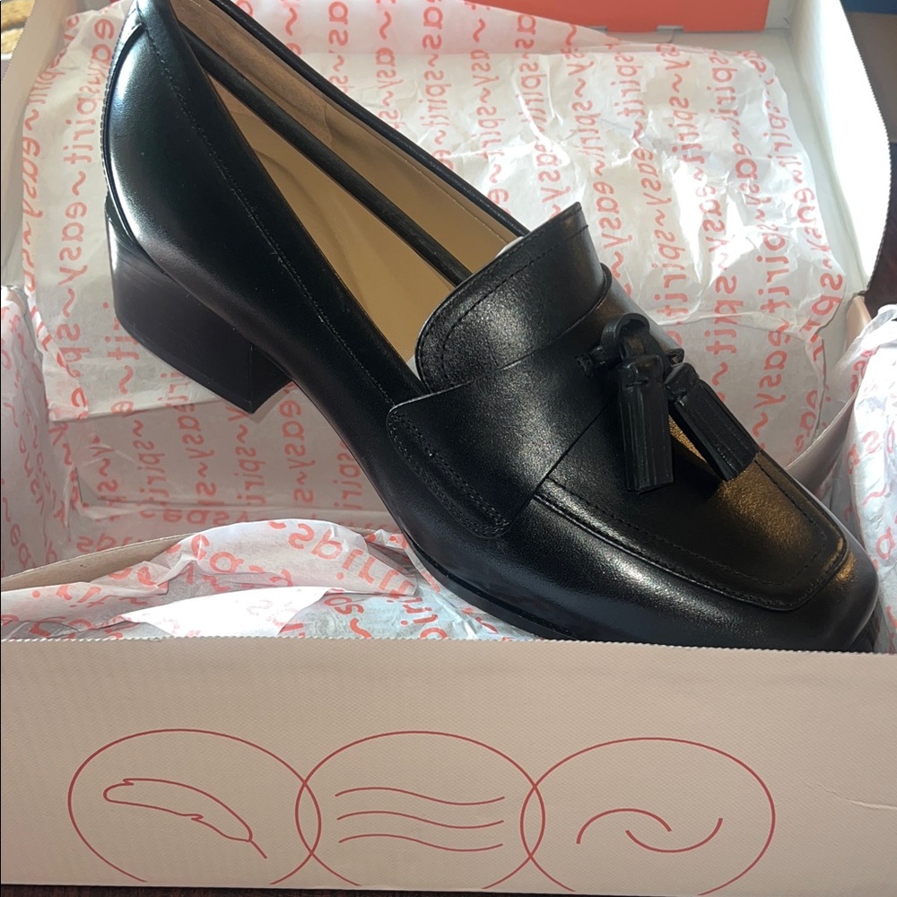 Easy Spirit Black Tassel Loafers